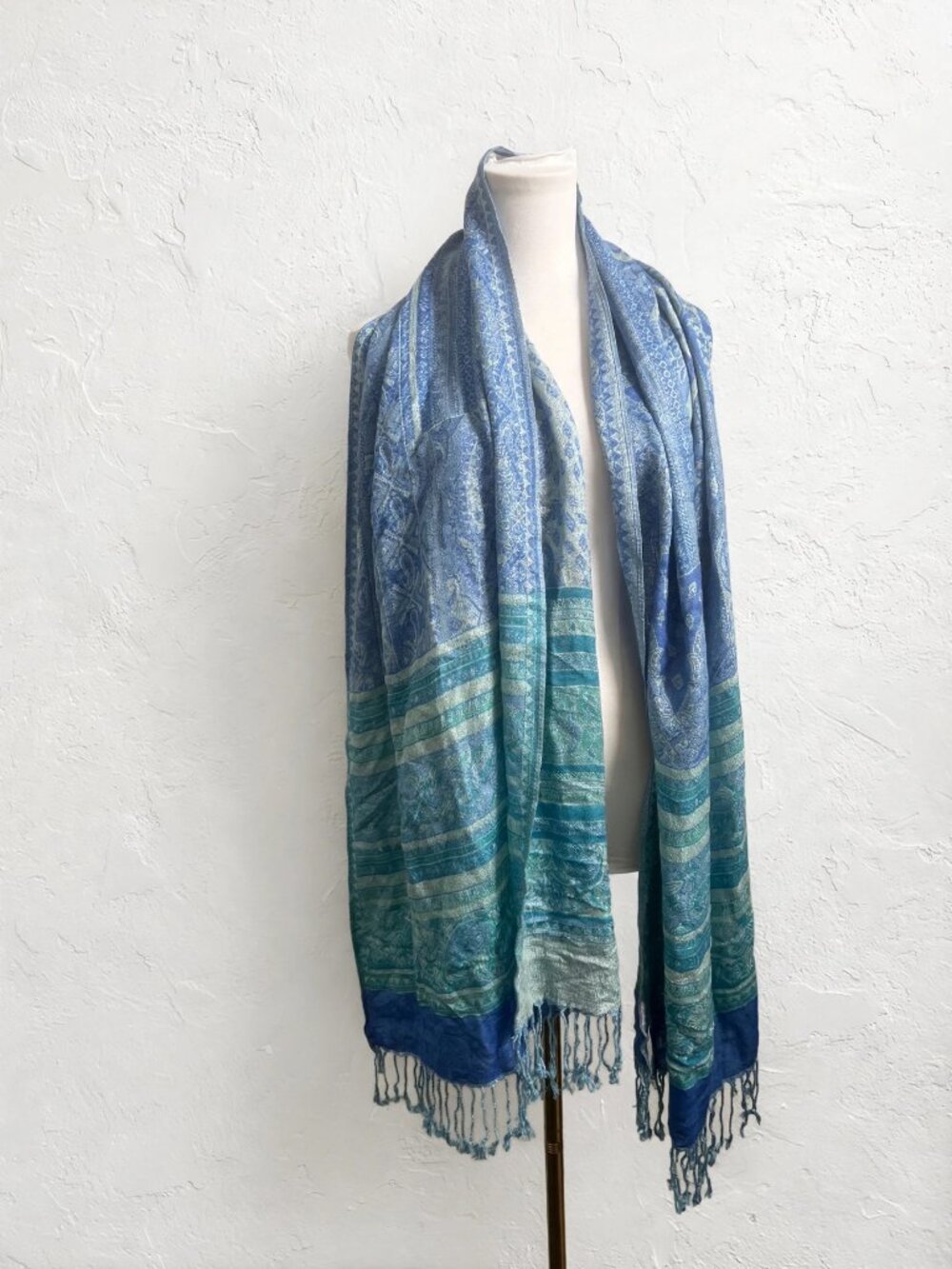 Vintage Blue Paisley Pashmina Wrap Scarf Fringed OS Bohemian